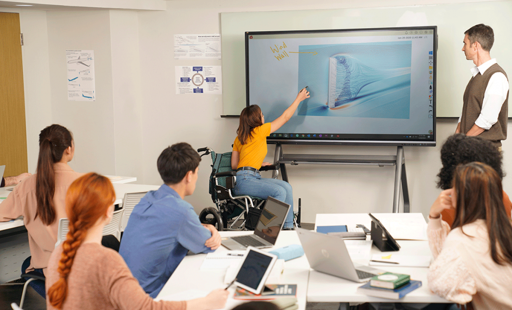 ecran-numerique-interactif-college-physique-1024x683