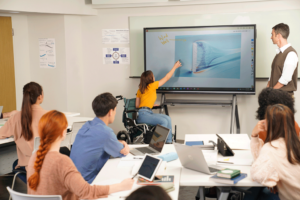 ecran-numerique-interactif-college-physique-1024x683