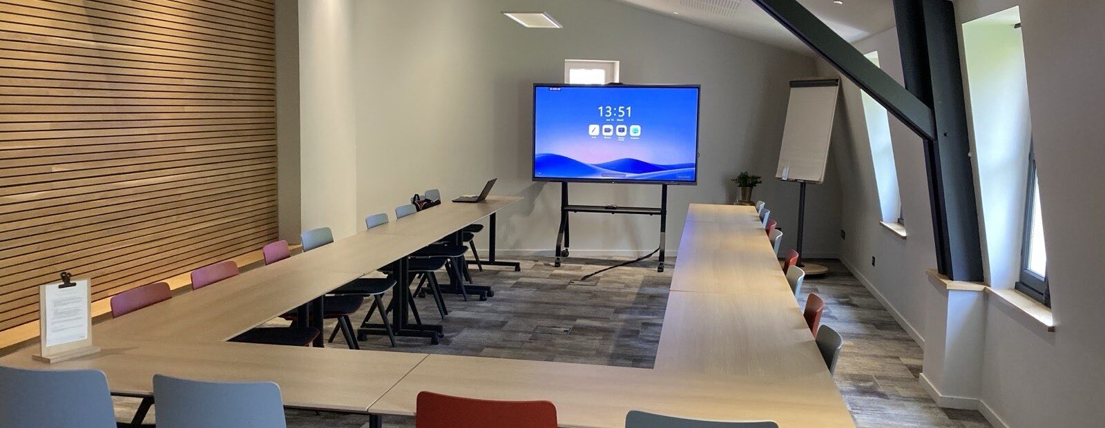 écran salle hotel saint nicolas