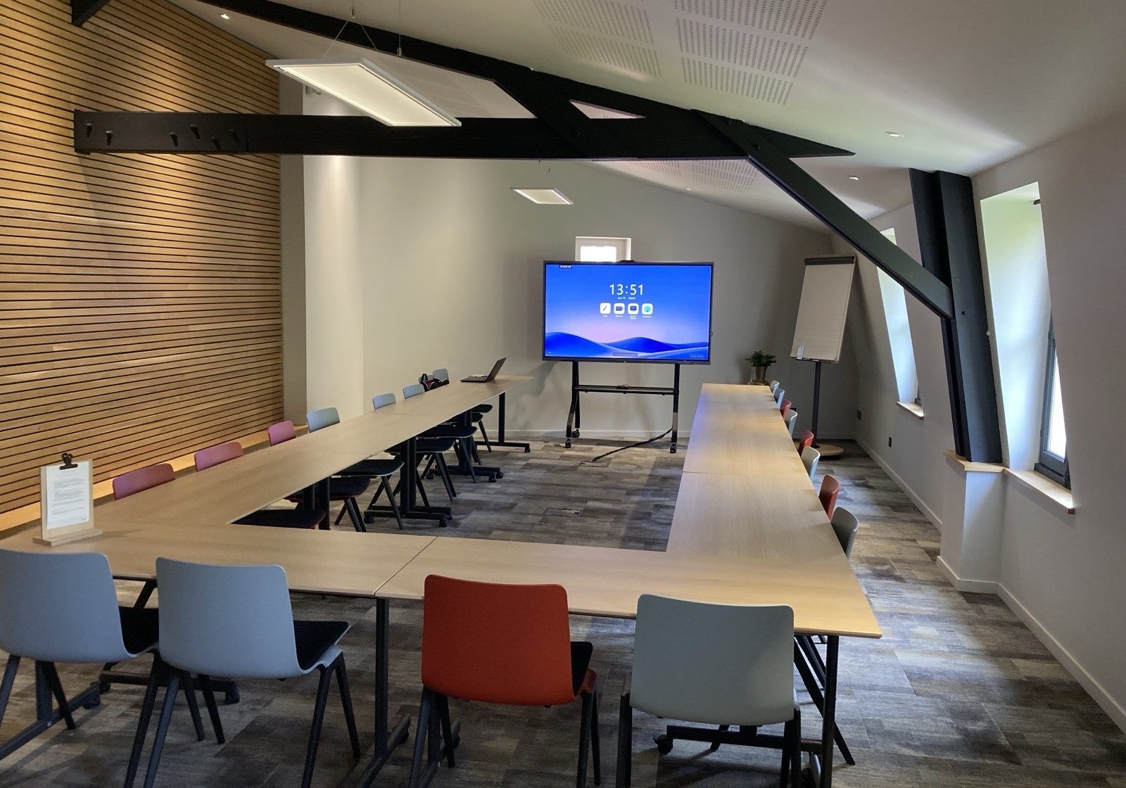 écran salle hotel saint nicolas